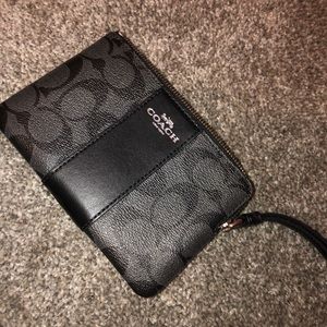 AUTHENTIC Coach wristlet!